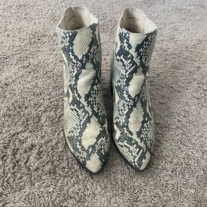 Steve Madden Snakeskin Jain Bootie size 8